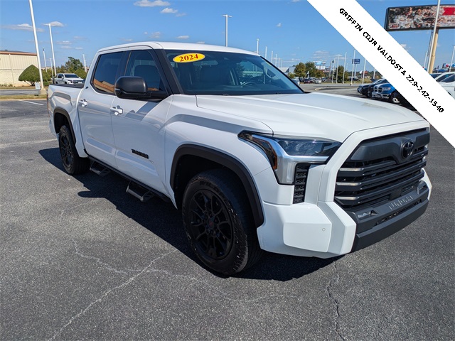 2024 Toyota Tundra SR5's photo