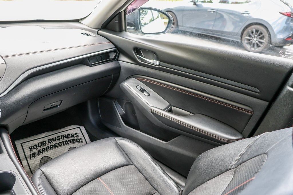 2020 Nissan Altima 2.5 SR photo 21