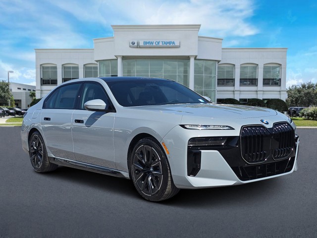 2025 BMW 7 Series 760i xDrive