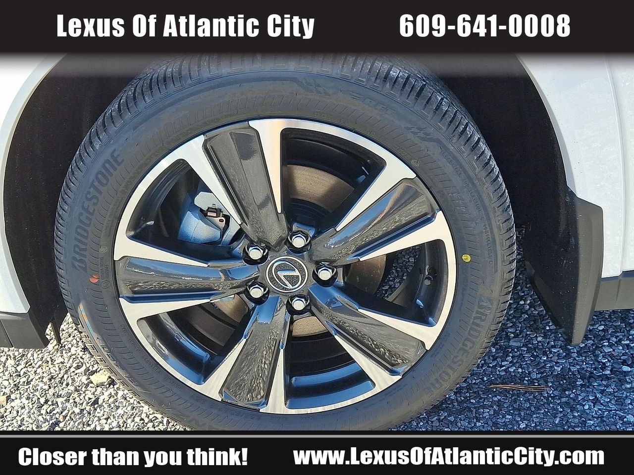 2025 Lexus UX Premium photo 4