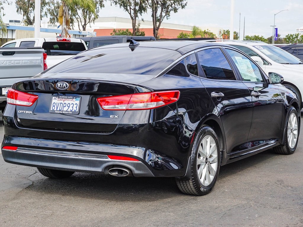 2016 Kia Optima EX photo 3