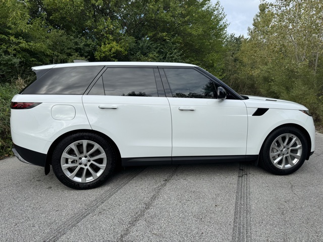 2024 Land Rover Range Rover Sport SE photo 5