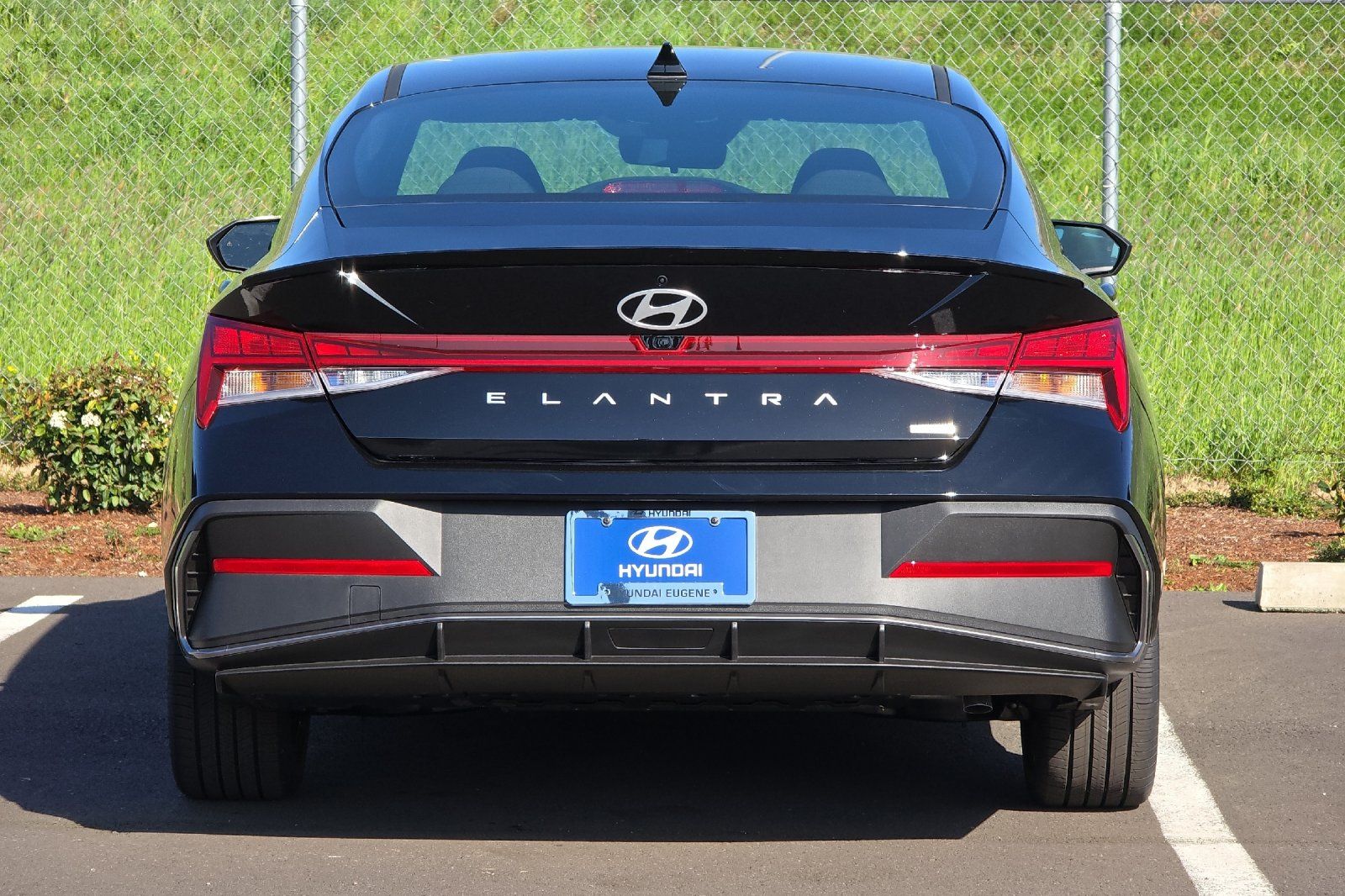 2025 Hyundai Elantra Hybrid SEL Sport photo 4