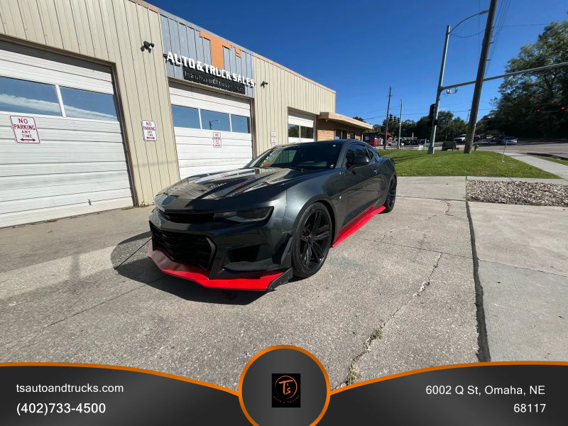 2016 Chevrolet Camaro 1LT photo 3