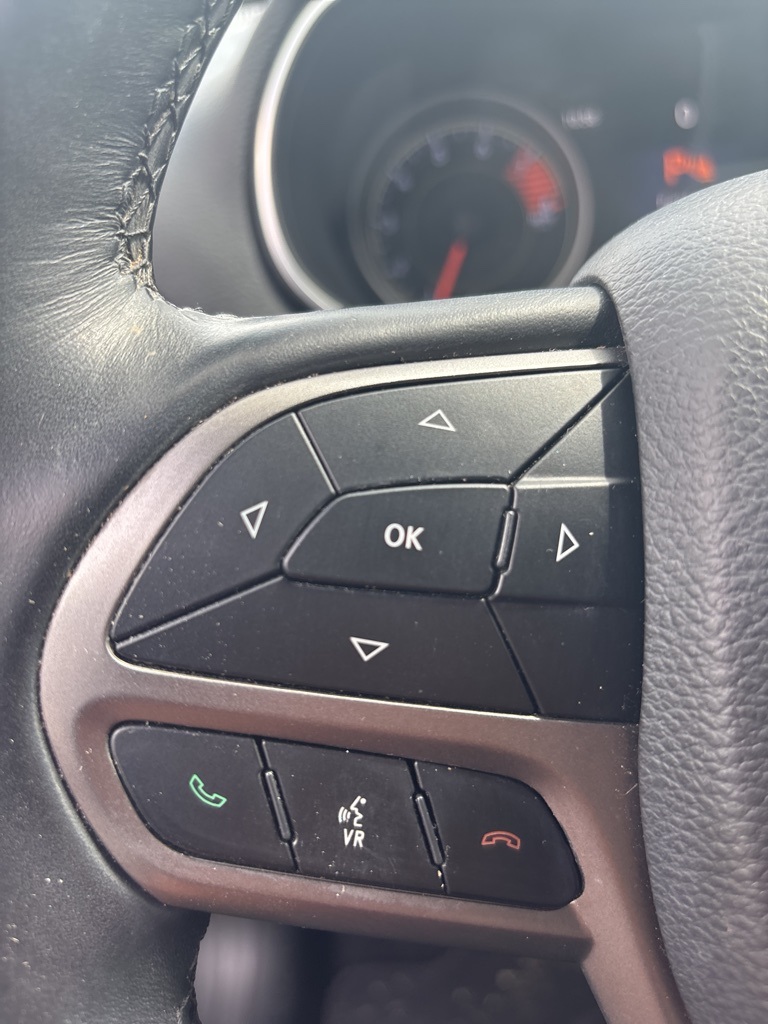 2019 Jeep Cherokee Limited photo 6