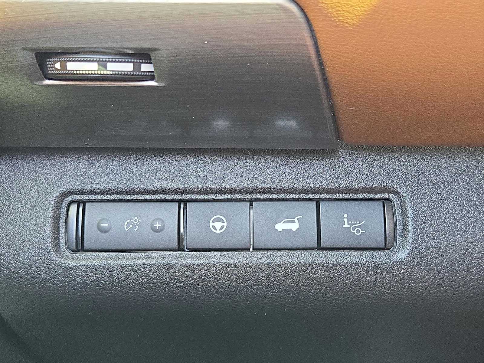 2024 Nissan Pathfinder Platinum photo 24