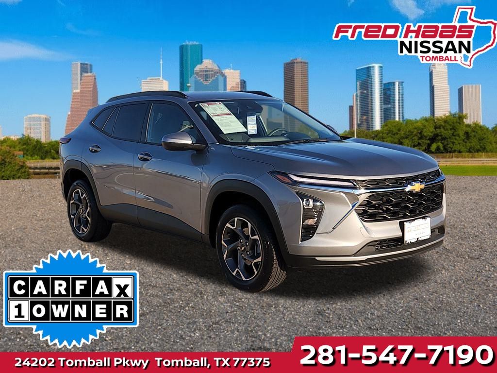 2025 Chevrolet Trax LT's photo