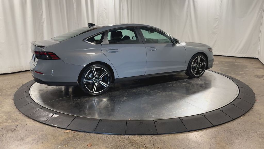 2024 Honda Accord Hybrid Sport photo 2
