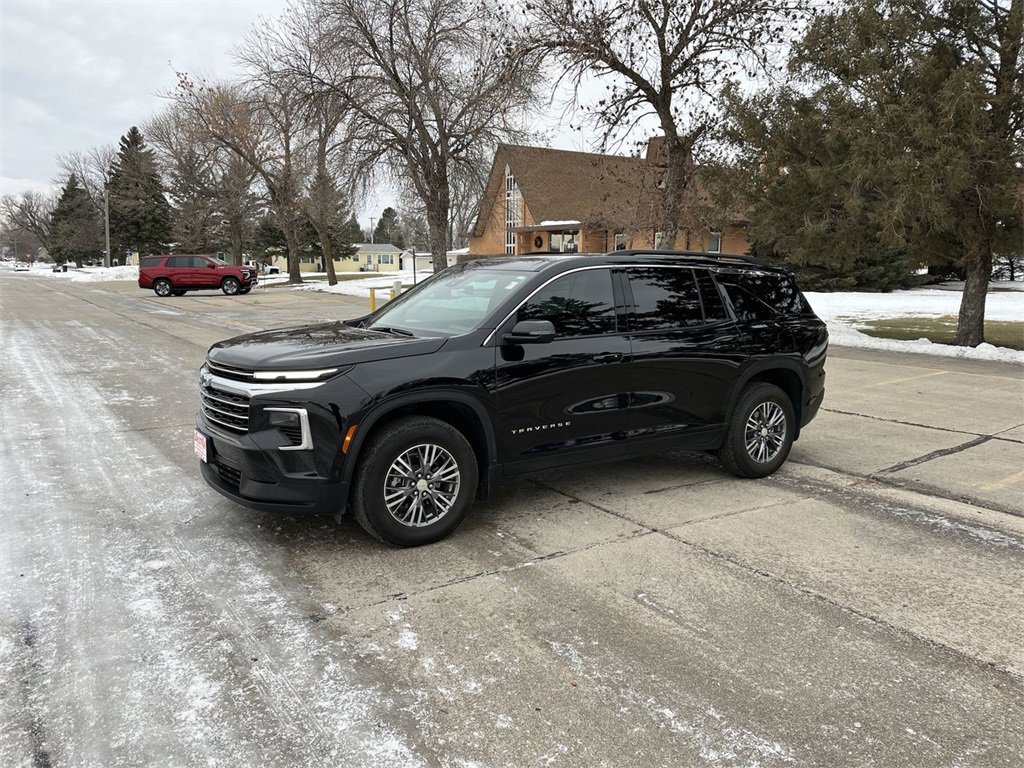 2025 Chevrolet Traverse LT's photo