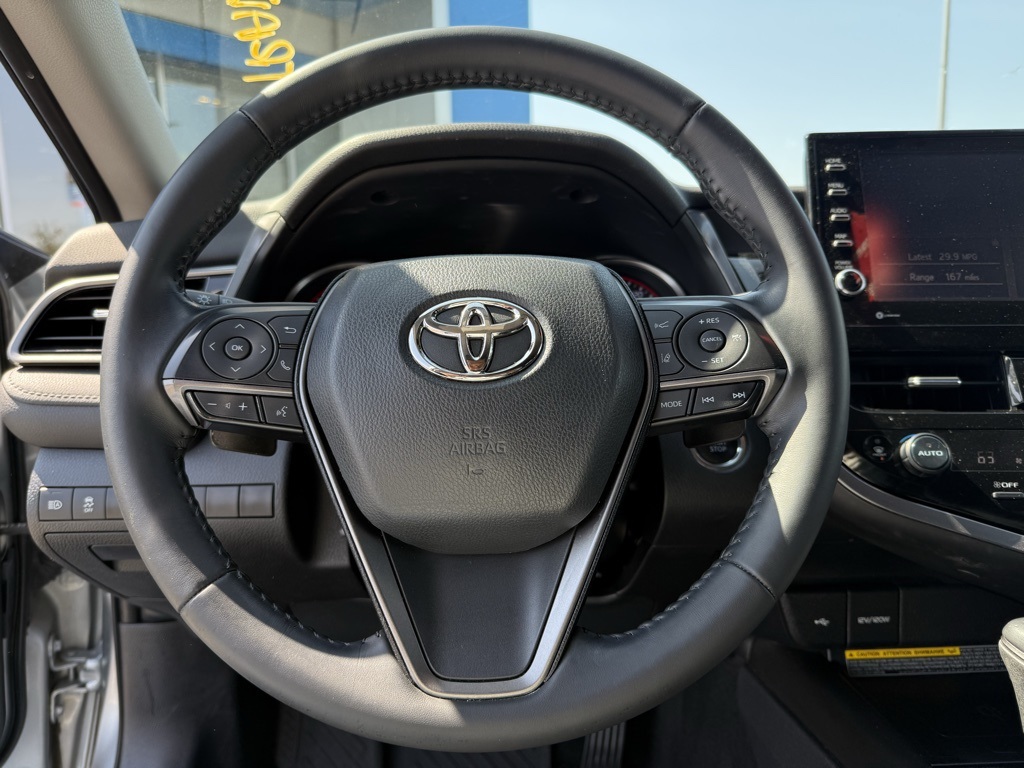 2021 Toyota Camry XSE photo 9