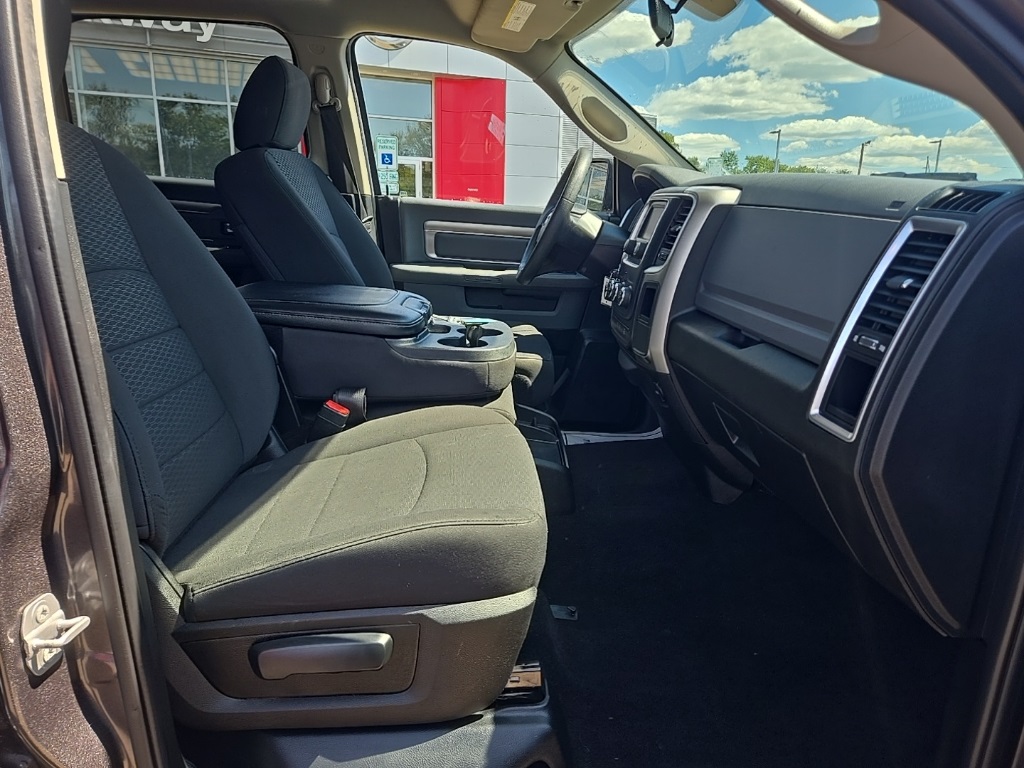 2019 Ram 1500 Classic Warlock photo 20