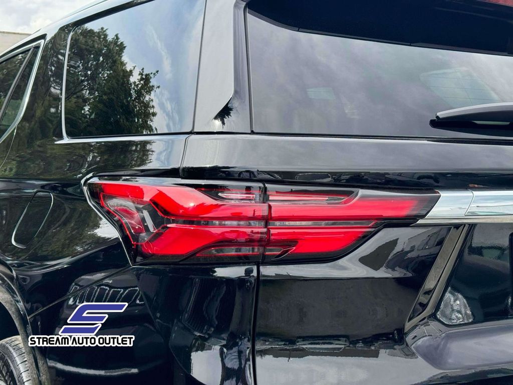 2023 Chevrolet Traverse High Country photo 5
