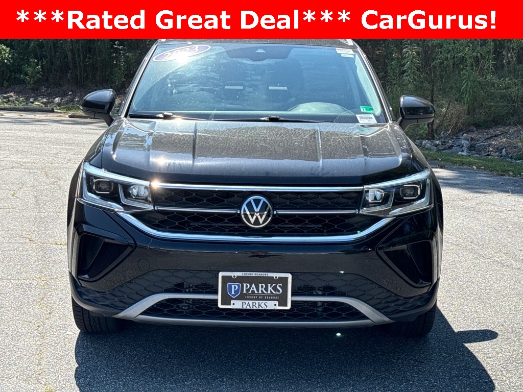 2023 Volkswagen Taos SEL photo 2