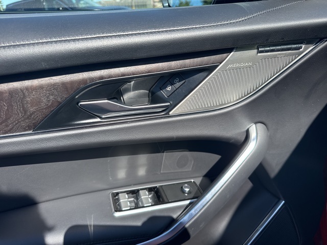2021 Jaguar F-PACE P340 S photo 13