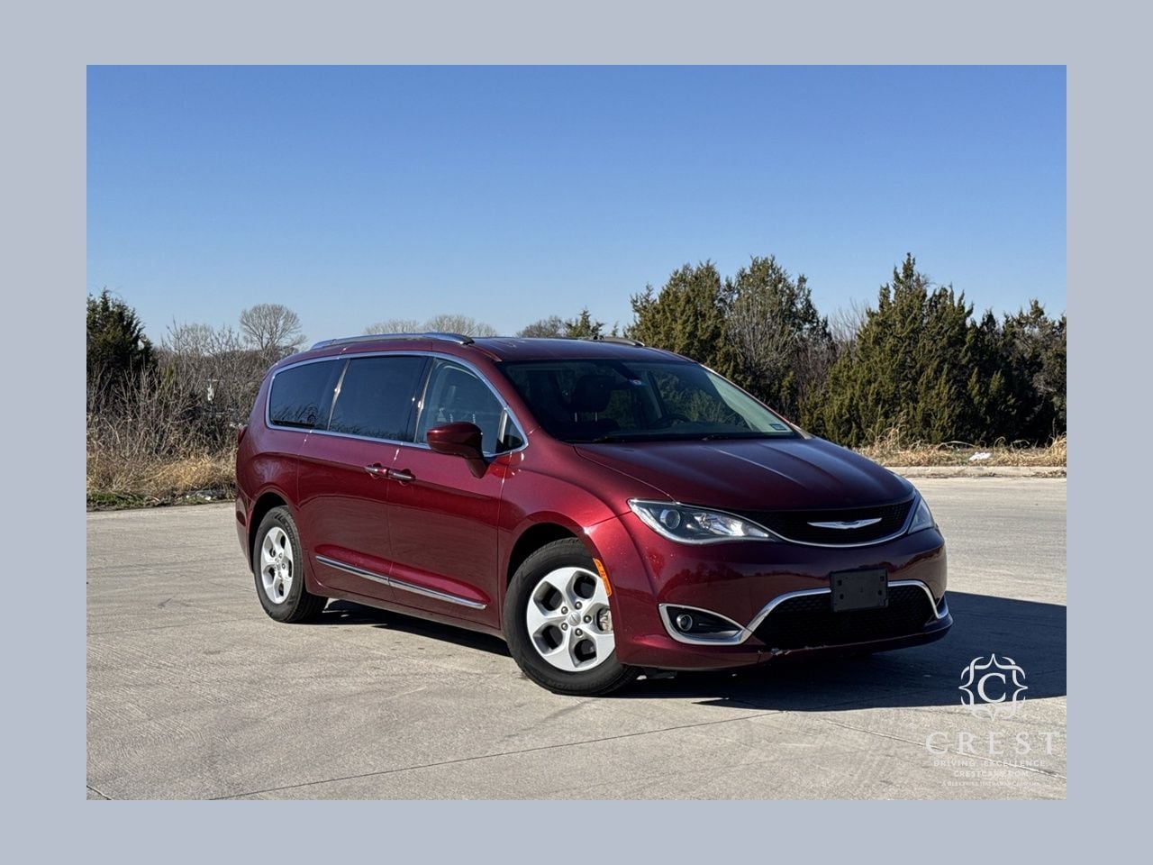 2017 Chrysler Pacifica Touring-L Plus's photo