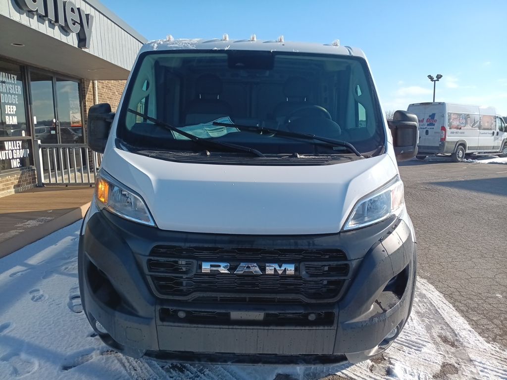 2025 Ram ProMaster 1500 Tradesman photo 2