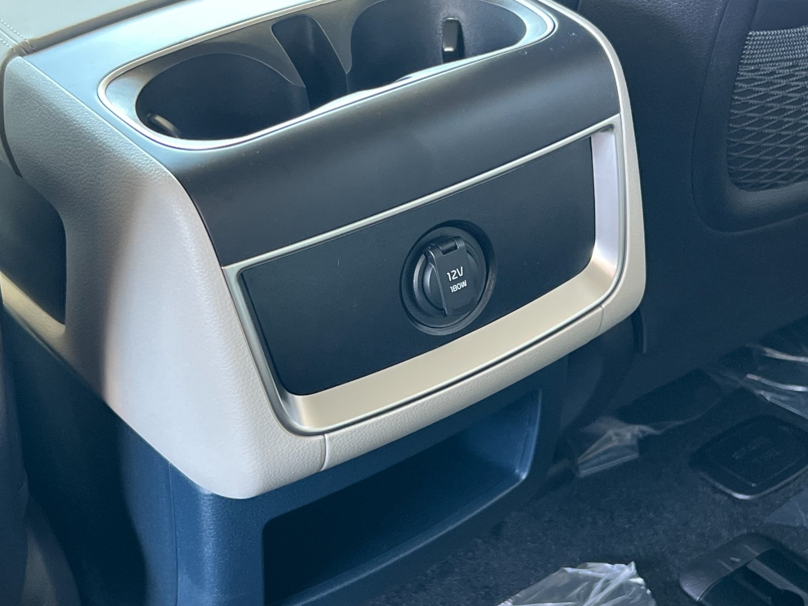 2026 Kia Carnival EX photo 13