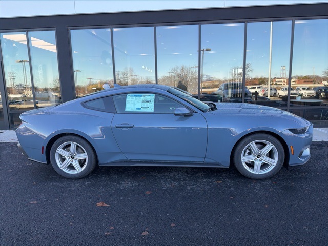 2026 Ford Mustang EcoBoost photo 2