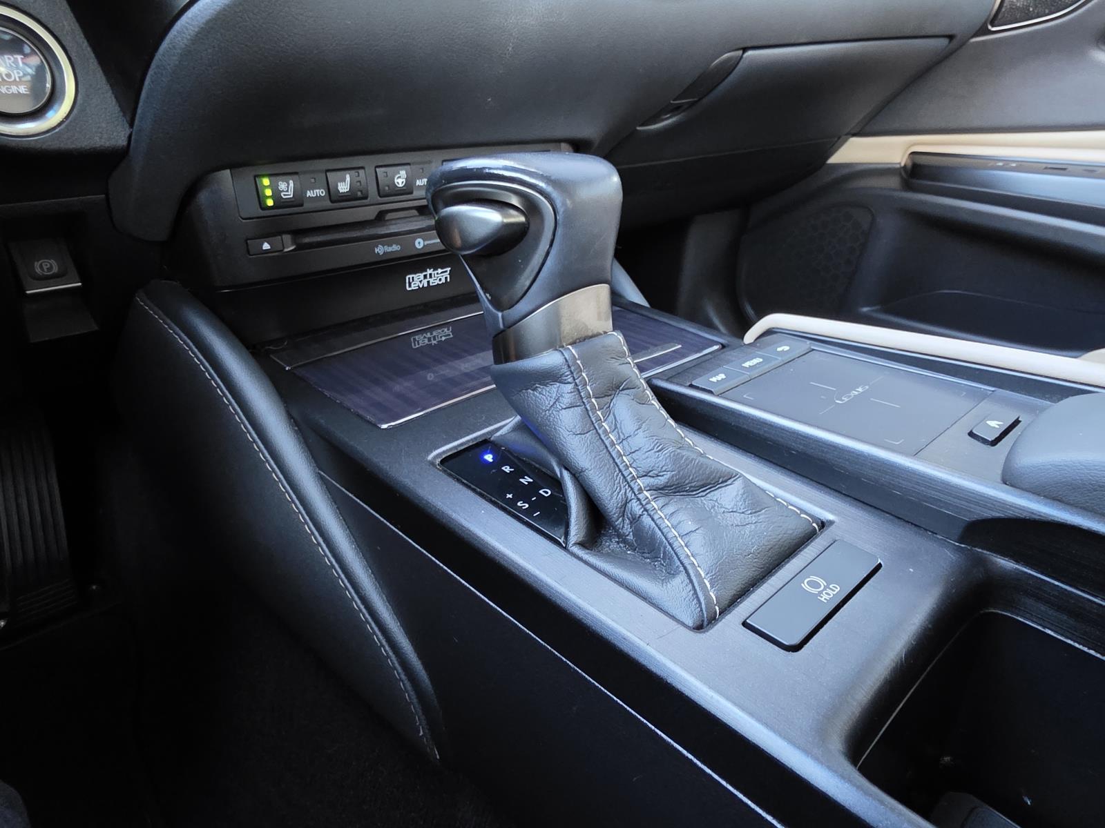 2020 Lexus ES 350 Luxury photo 17