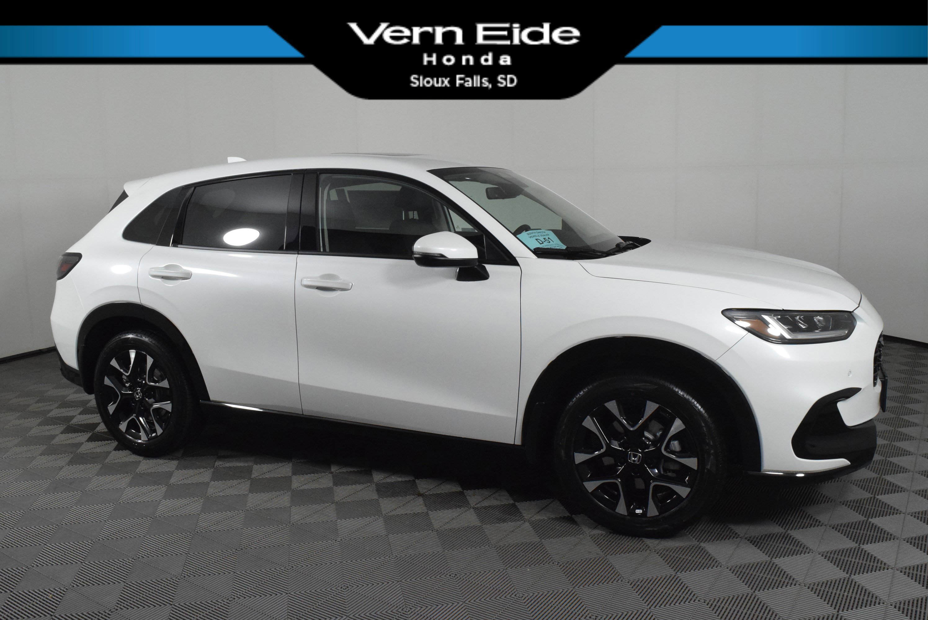 2026 Honda HR-V EX-L's photo