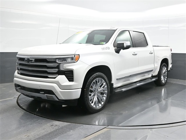 2023 Chevrolet Silverado 1500 High Country's photo