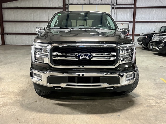2024 Ford F-150 Lariat photo 2