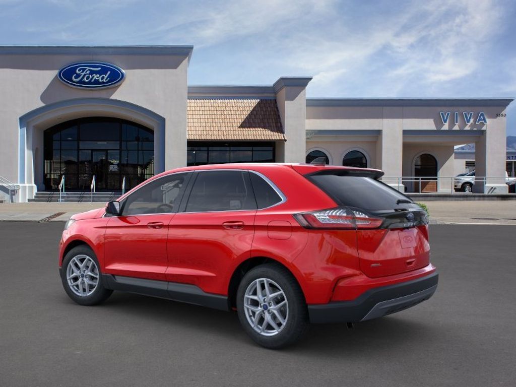 2024 Ford Edge SEL photo 3