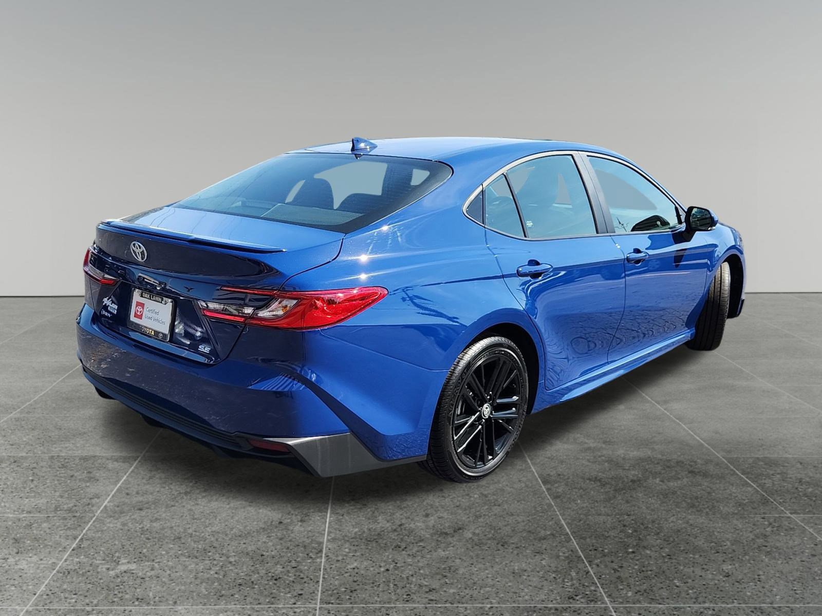 2025 Toyota Camry SE photo 7