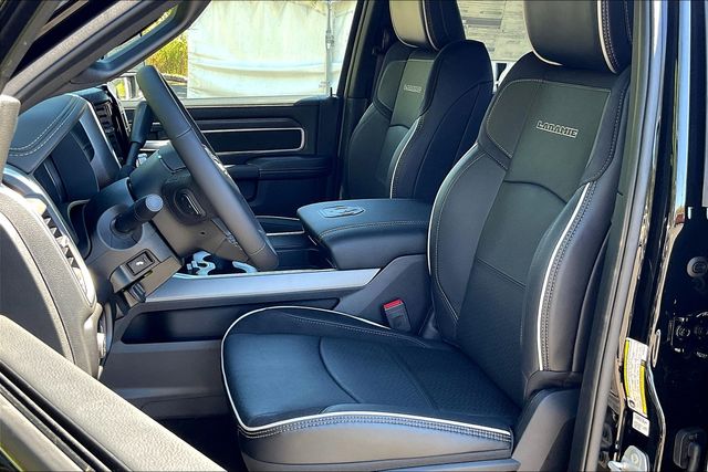 2025 Ram 2500 Laramie photo 8
