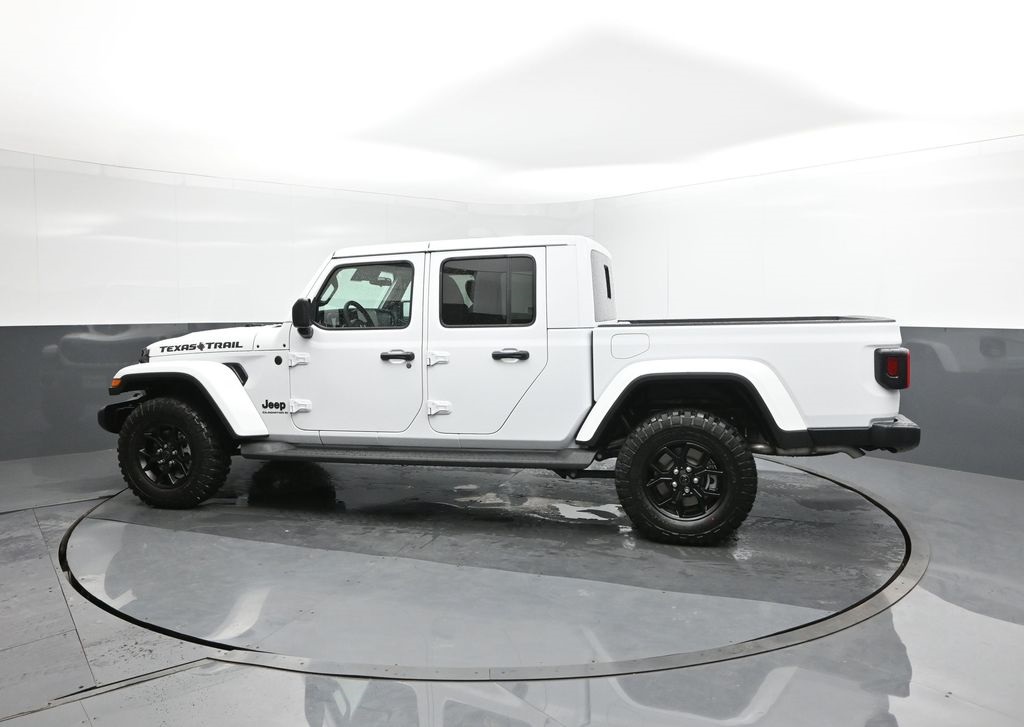 2025 Jeep Gladiator Sport photo 4