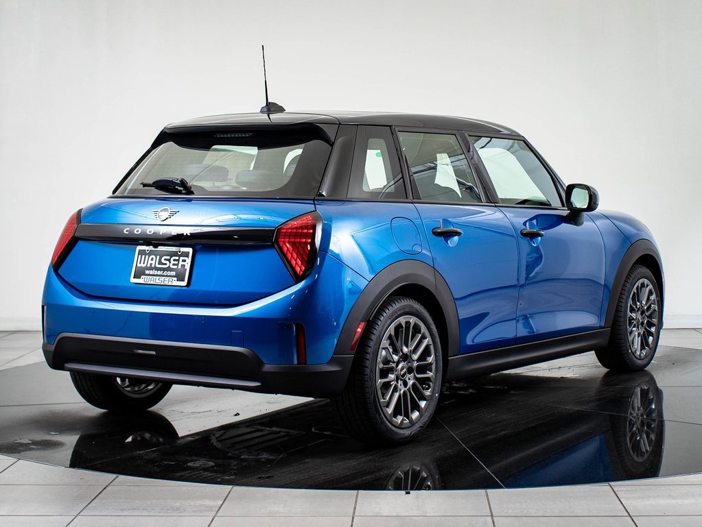 2026 Mini Cooper 4 Door Hardtop Signature photo 6