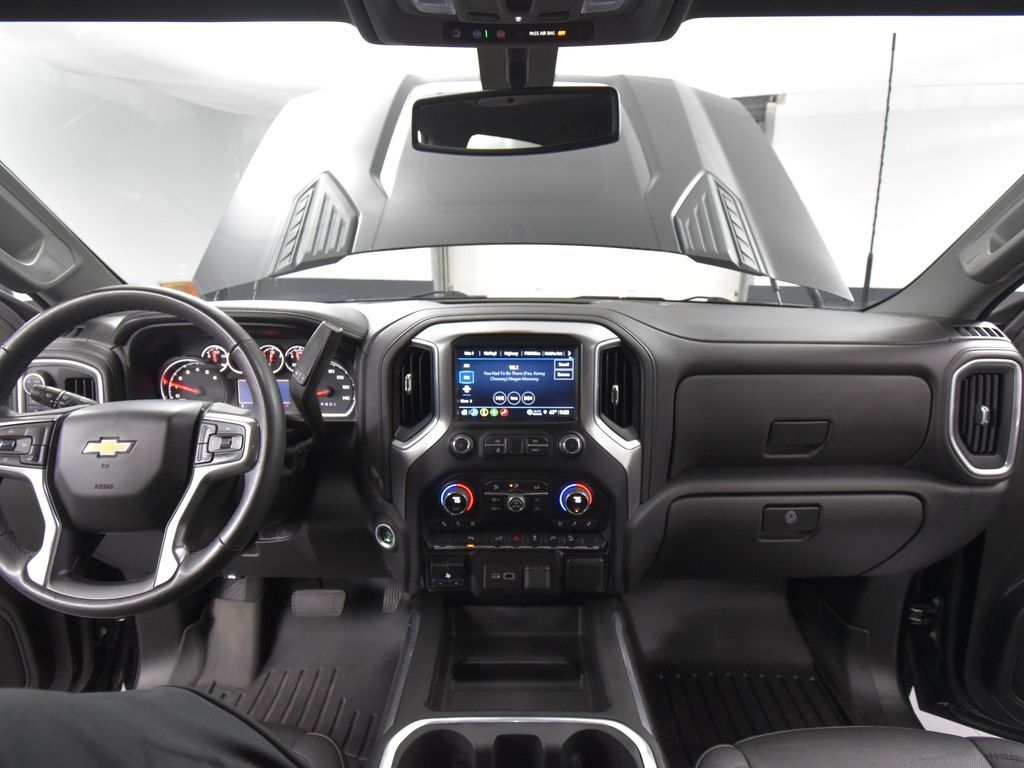 2022 Chevrolet Silverado 2500HD LTZ photo 18