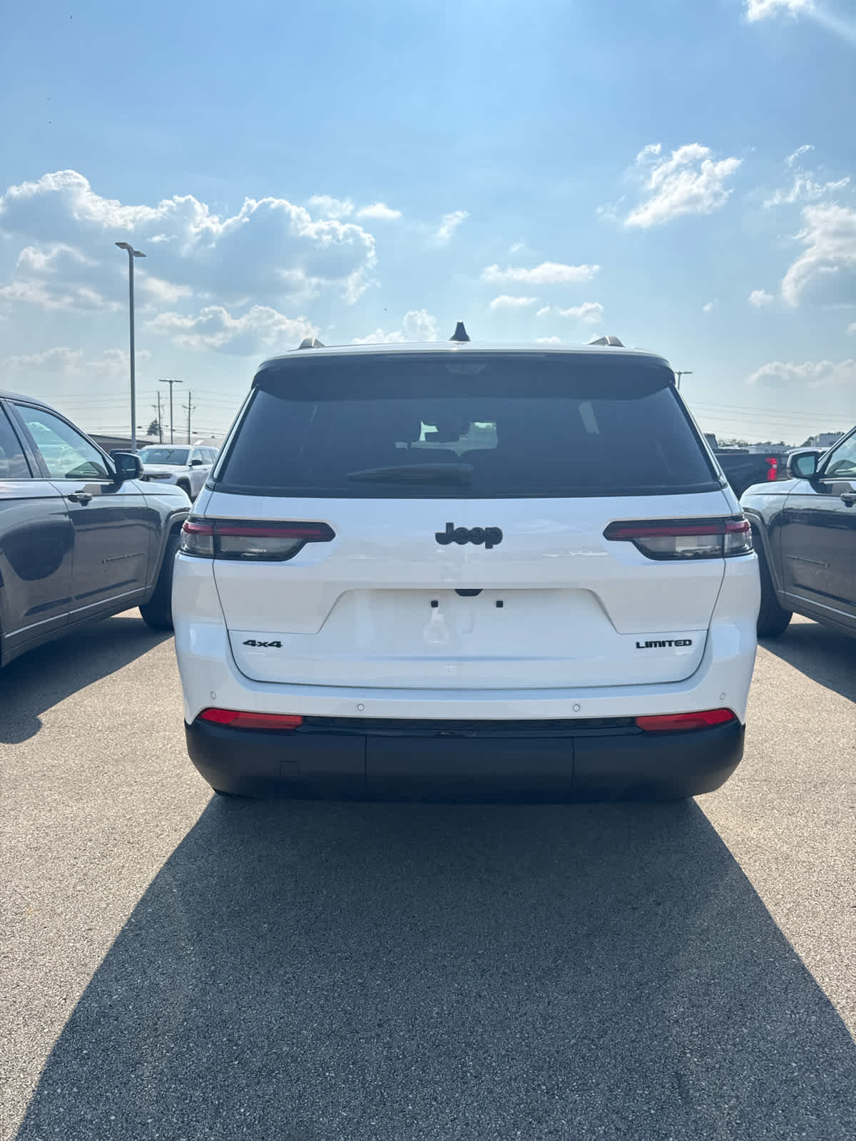 2025 Jeep Grand Cherokee Limited photo 5