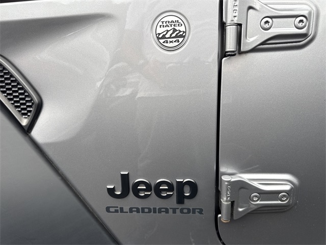 2020 Jeep Gladiator Sport photo 6