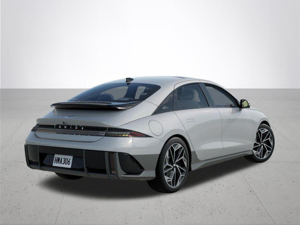 2025 Hyundai Ioniq 6 Limited photo 4