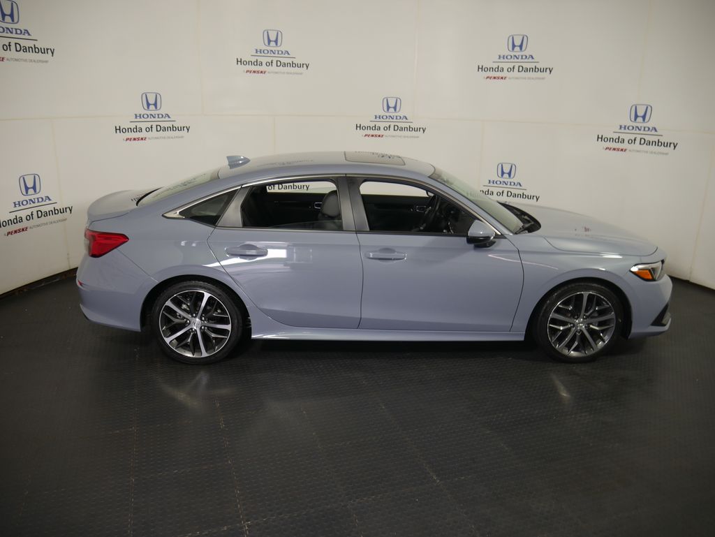 2024 Honda Civic Touring photo 3