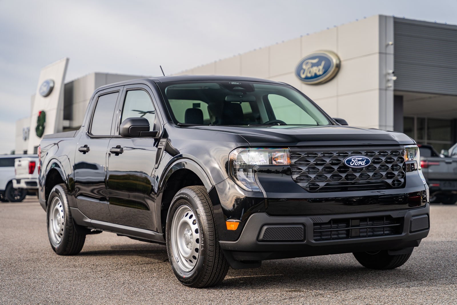 2026 Ford Maverick XL's photo