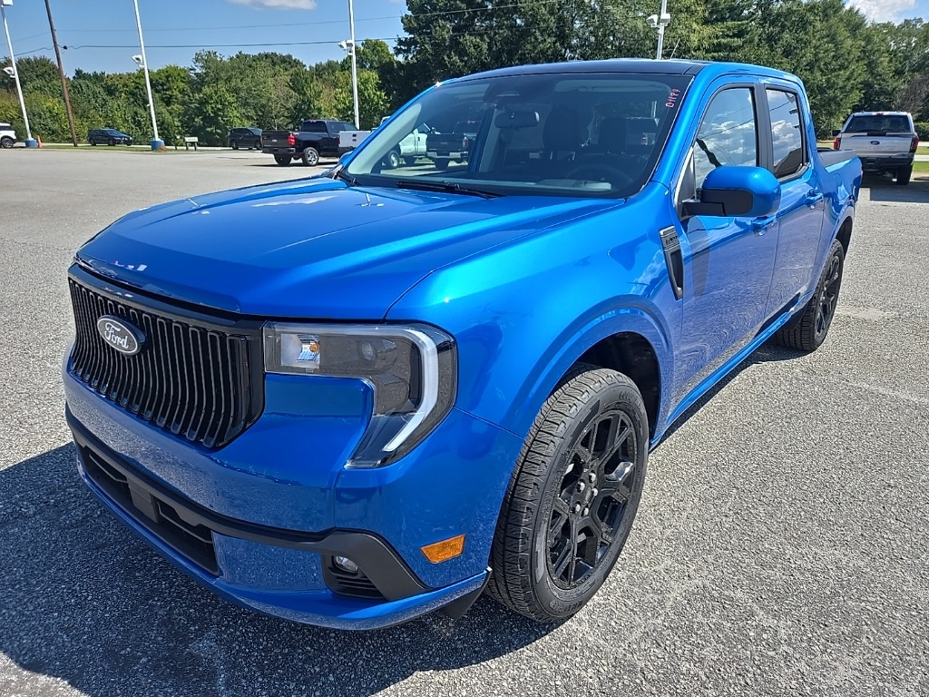 2025 Ford Maverick Lobo's photo