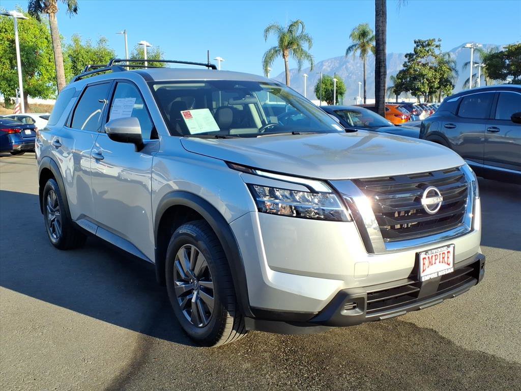 2022 Nissan Pathfinder SV photo 26