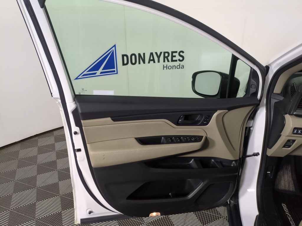2023 Honda Odyssey EX-L photo 10