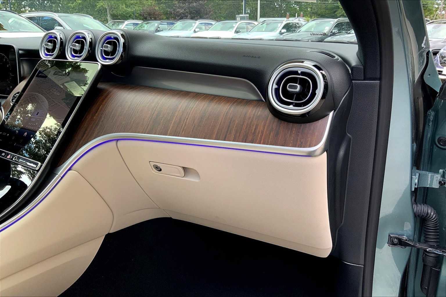 2026 Mercedes Benz GLC 300 4MATIC photo 10