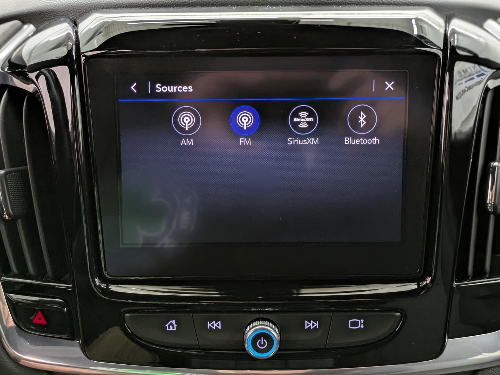 2022 Chevrolet Traverse Cloth photo 22