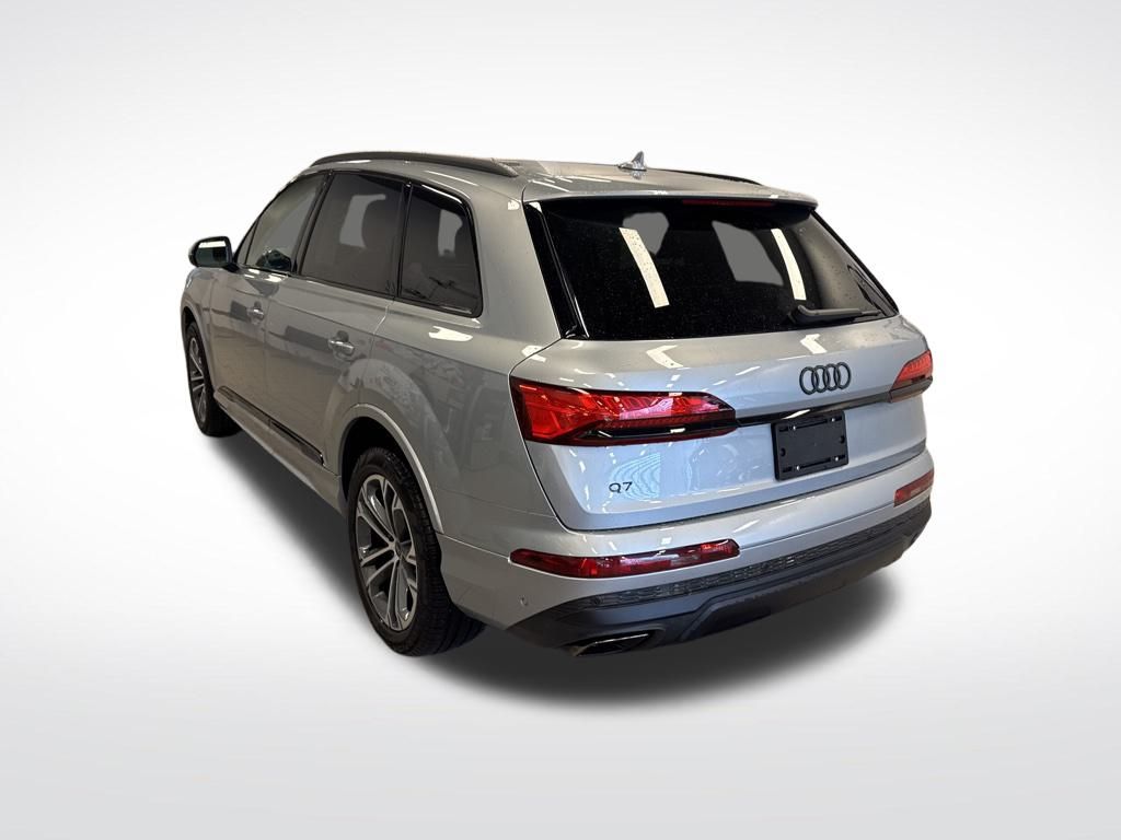 2025 Audi Q7 45 Premium Plus photo 11