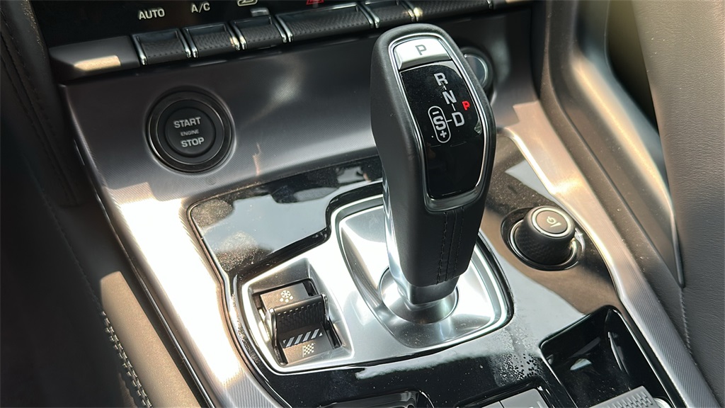 2024 Jaguar F-TYPE R75 P450 photo 19