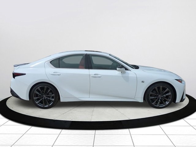 2024 Lexus IS 350 F SPORT photo 3