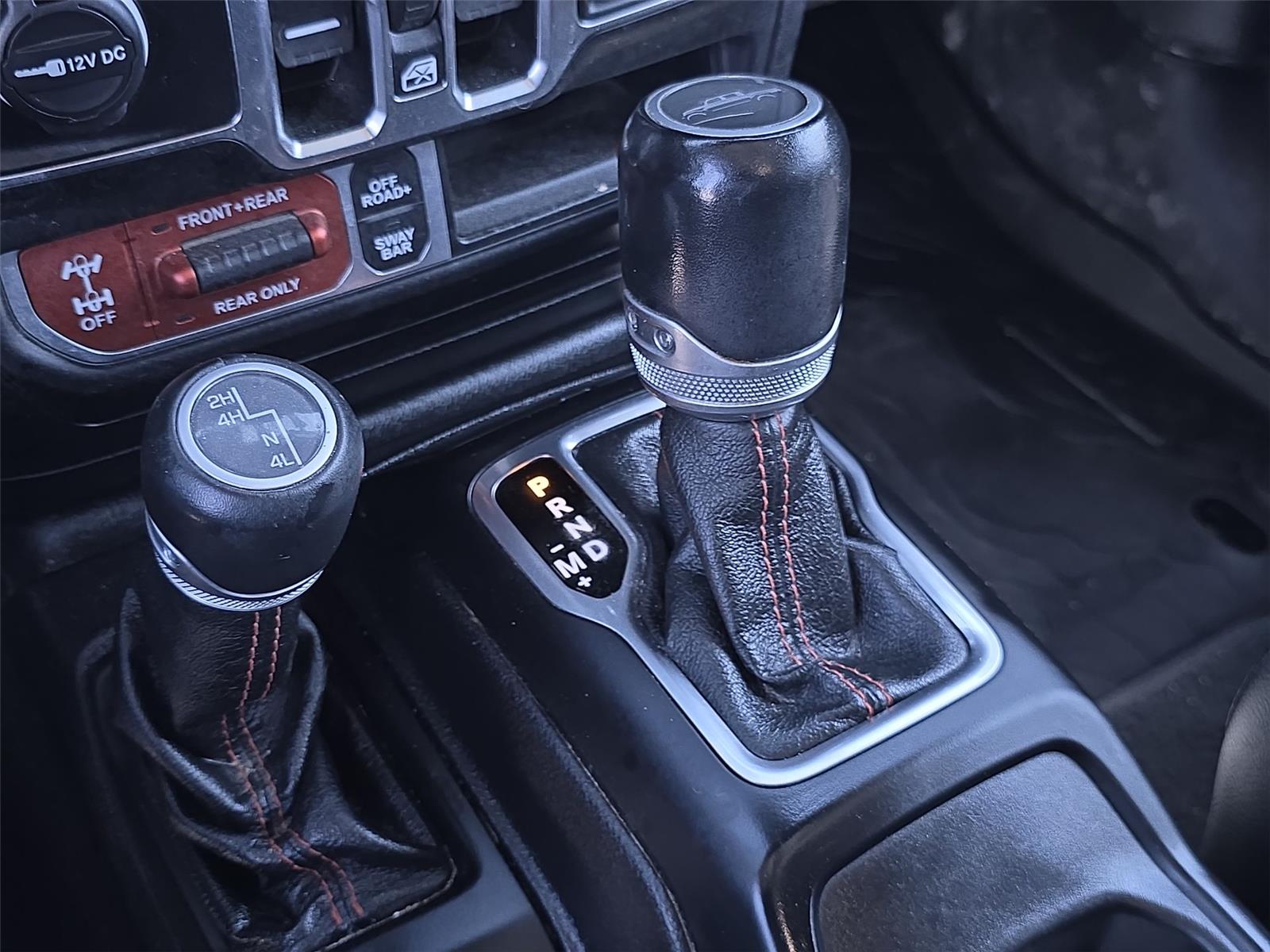 2020 Jeep Gladiator Rubicon photo 16