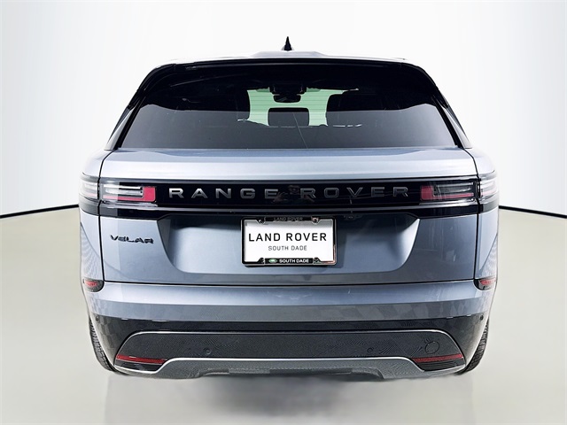 2026 Land Rover Range Rover Velar SE photo 3