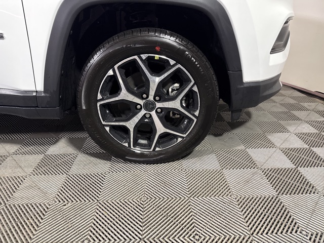 2026 Jeep Compass Limited photo 3