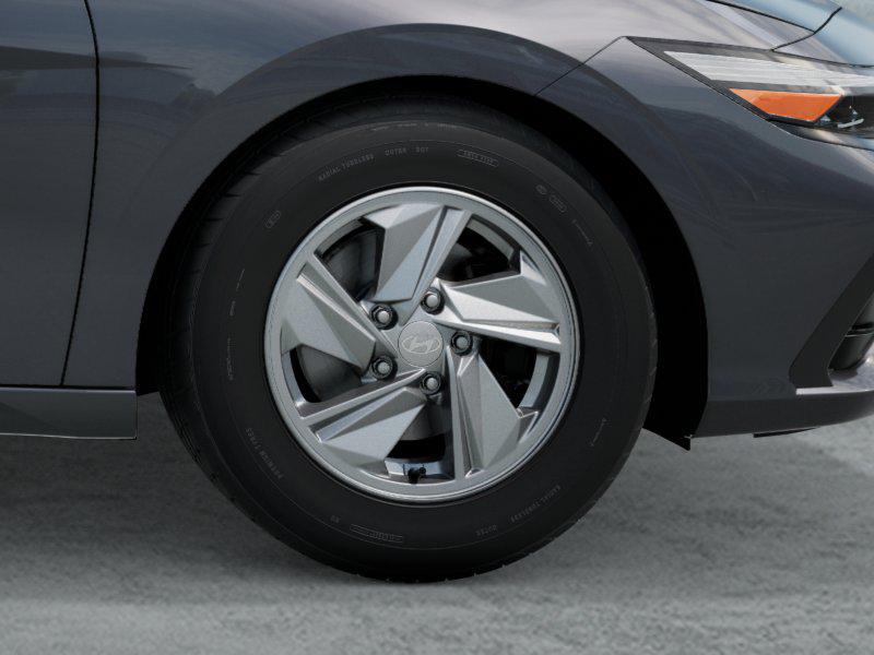 2025 Hyundai Elantra SE photo 7