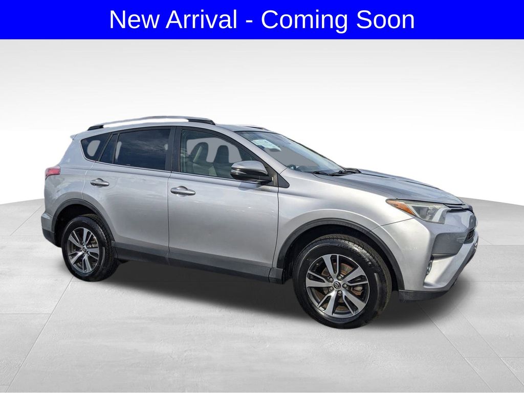 2018 Toyota RAV4 XLE's photo